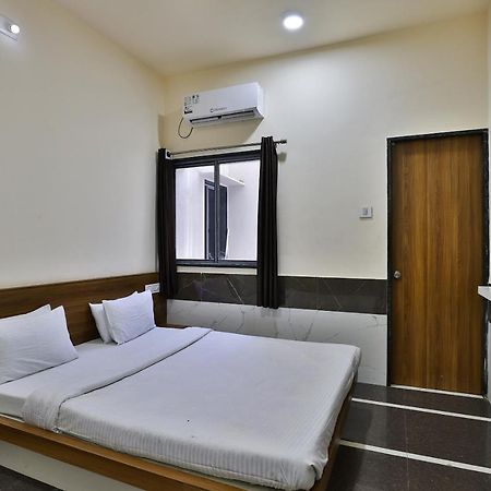 Spot On 37366 Hotel Mahalaxmi Dwarka  Ngoại thất bức ảnh
